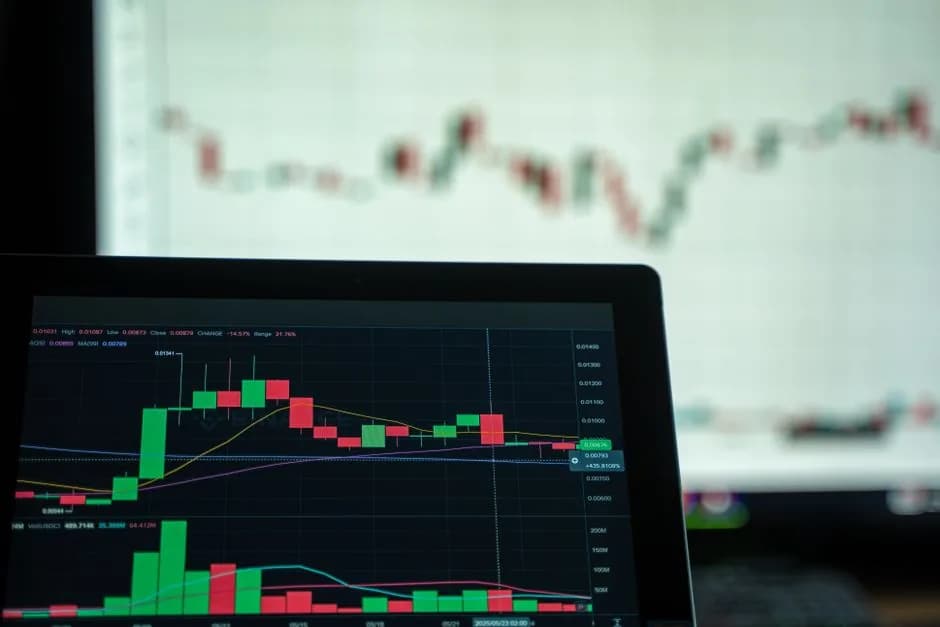 Российский фондовый рынок демонстрирует умеренный рост на фоне ожиданий в ипотечном секторе