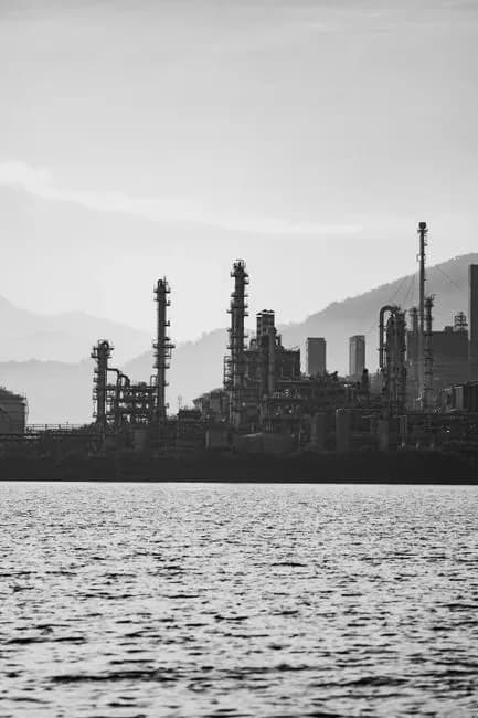 Стоимость нефти марки Brent обновила годовой максимум, превысив отметку в 92 доллара