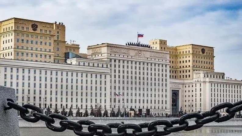 Минобороны РФ сообщило о нанесении ударов по военным и инфраструктурным объектам