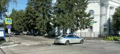 Инцидент с автомобилем госслужащих в Рыльске: подробности происшествия