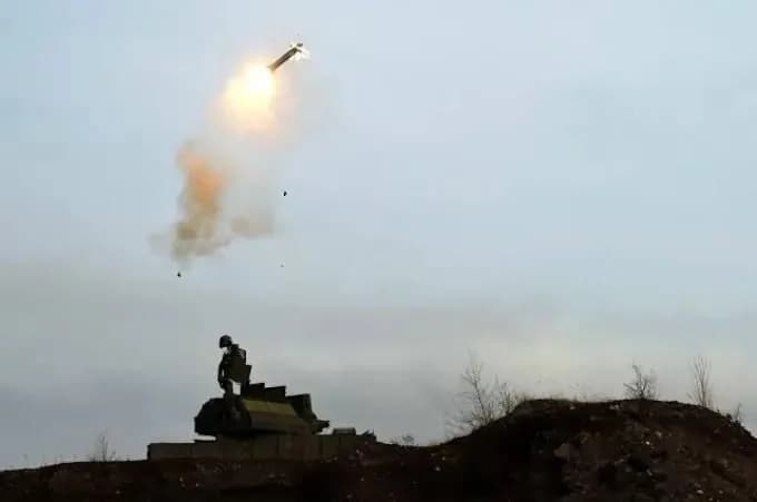 Силы ПВО пресекли попытку атаки беспилотников на Москву
