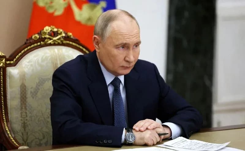 Владимир Путин поставил задачу по продолжению ударов по объектам оборонной промышленности Украины