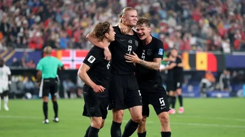 Сборная Норвегии по футболу впервые за 28 лет пробилась в 1/8 финала чемпионата мира