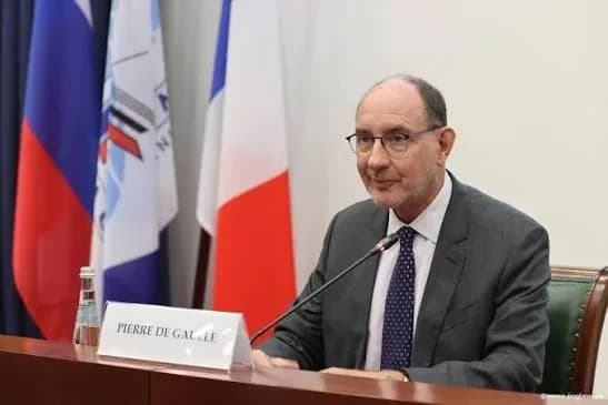 Пьер де Голль выразил намерение связать свое будущее с Россией