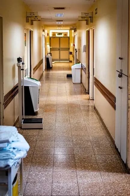 В Иране проведена экстренная эвакуация пациентов детского онкологического центра