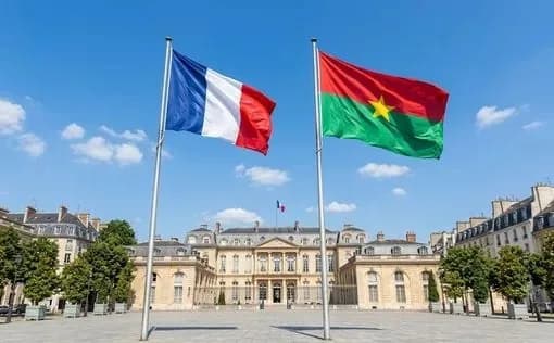Бывшая французская колония разорвала дипломатические отношения с Парижем