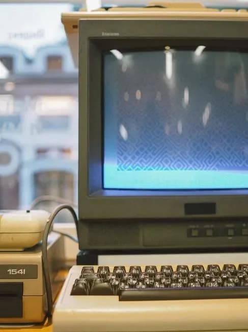 Запуск Windows 11 на компьютере с DDR‑памятью, процессором Core 2 Quad и видеокартой Radeon HD 4650