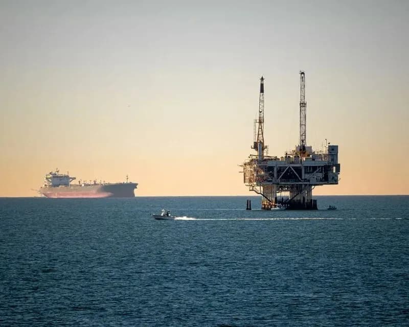 США уточнили условие возобновления экспорта иранской нефти