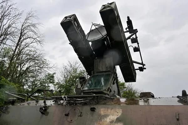 Силы ПВО отразили массированную атаку беспилотников на Москву