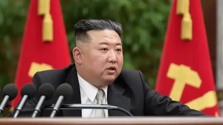 Ким Чен Ын поставил задачу построить два эсминца в год на ближайшие пять лет