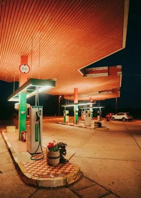 Ситуация на топливном рынке России: очереди на АЗС в регионах сошли на нет